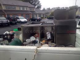 Best Appliance Removal  in Gibraltar, MI