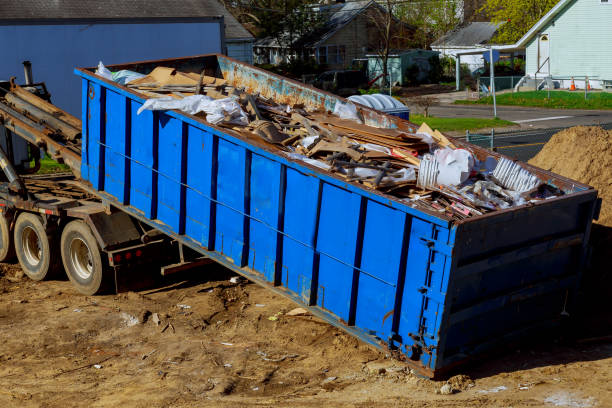 Best Garage Cleanout  in Gibraltar, MI